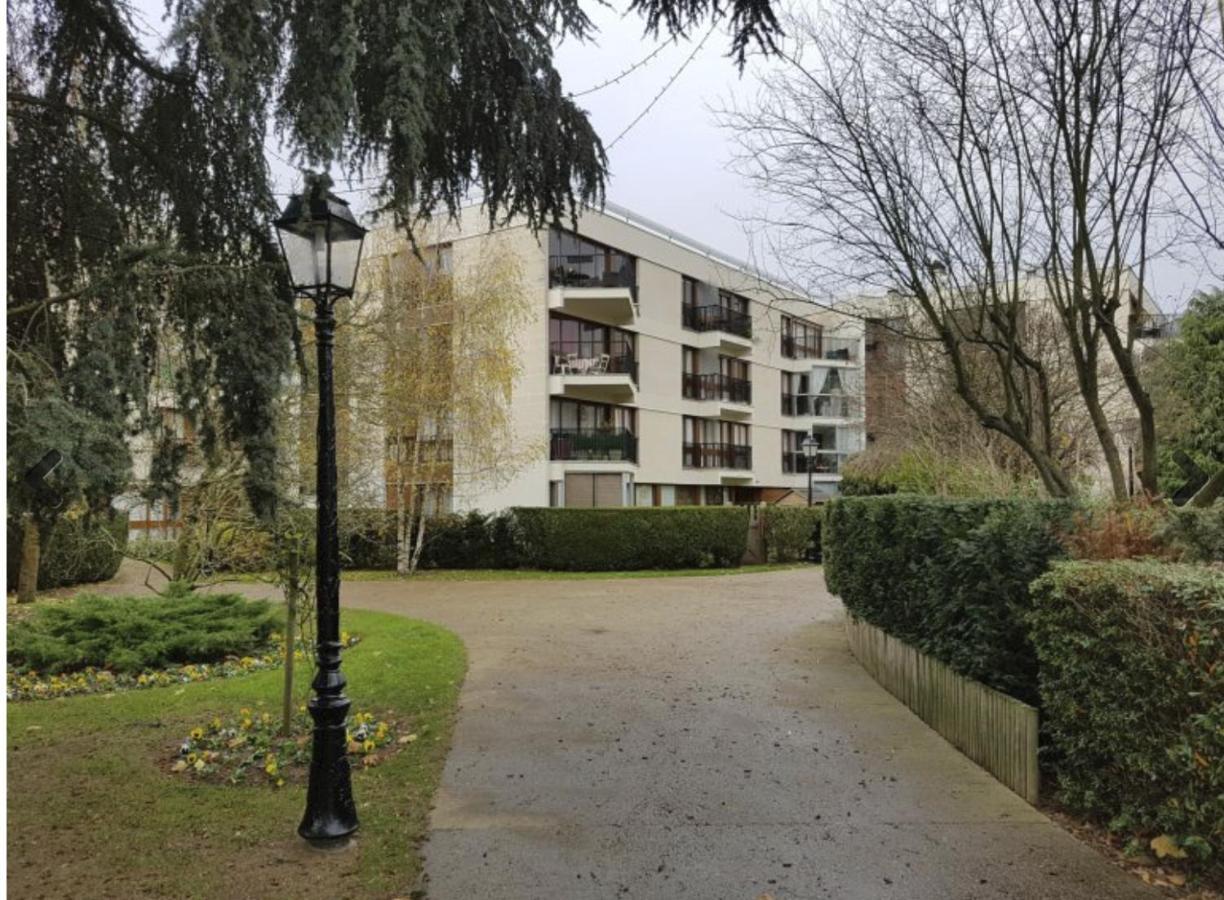 Grand Studio Proche Versailles Chateau Le Chesnay  Exterior foto